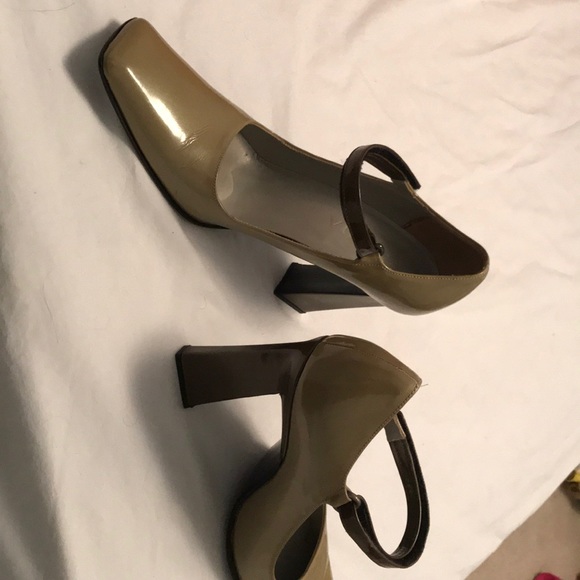 Prada shoes - simply gorgeous - Picture 5 of 5